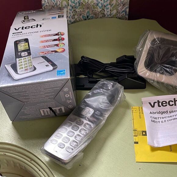 Vtech new in open box cordless phone. - Picture 2 of 9